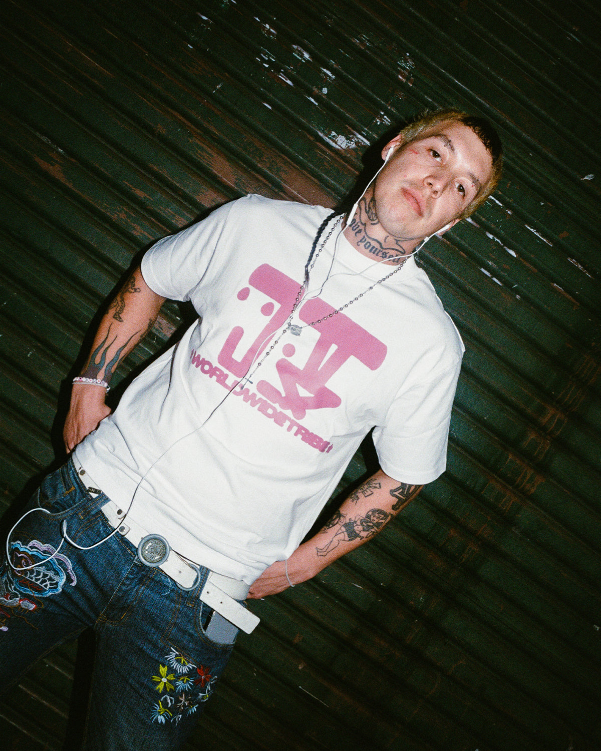 WWT LOGO SHORT SLEEVE TEE - WHITE/GRAPE