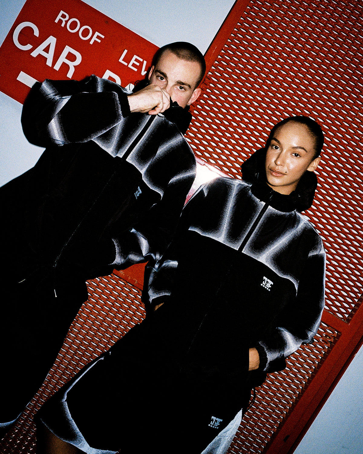 JADA HALFTONE JACKET - BLACK