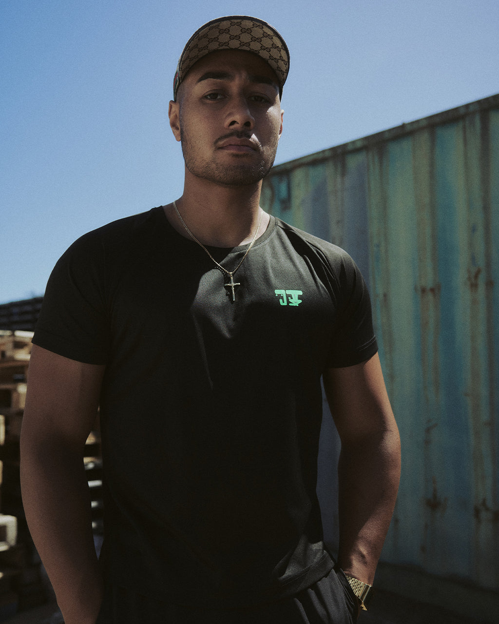 MILITANT ACTIVE SHIRT - BLACK/GREEN