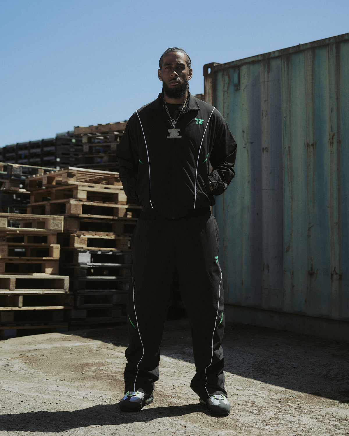 MILITANT SHOCS TRACKPANTS - BLACK/GREEN