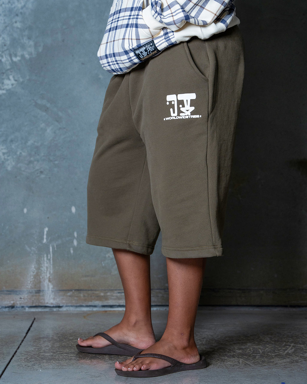 WWT LOGO FLEECE SHORTS - ARMY GREEN