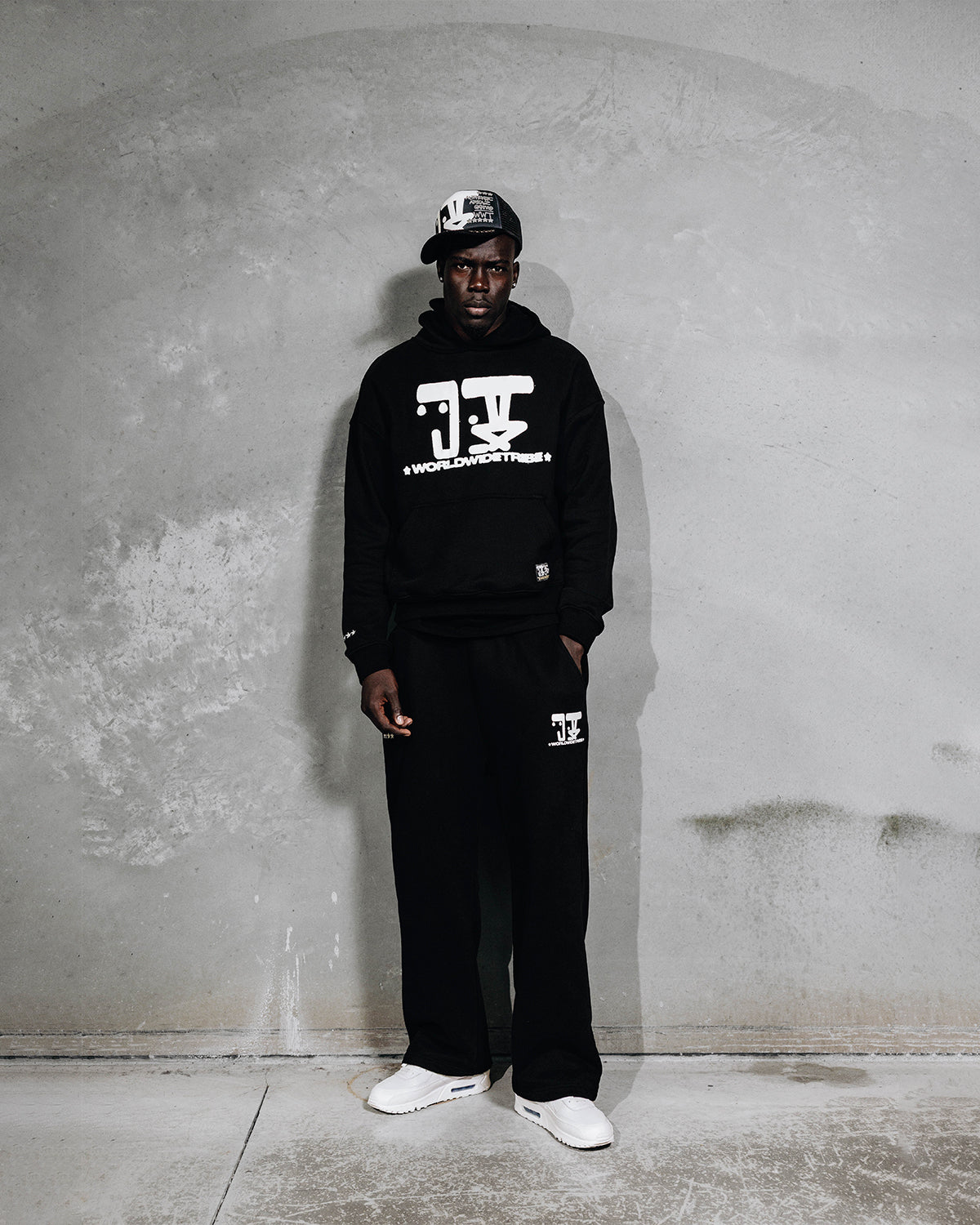 5 STAR - WWT LOGO UNIFORM HOODIE + SWEATPANTS - BLACK